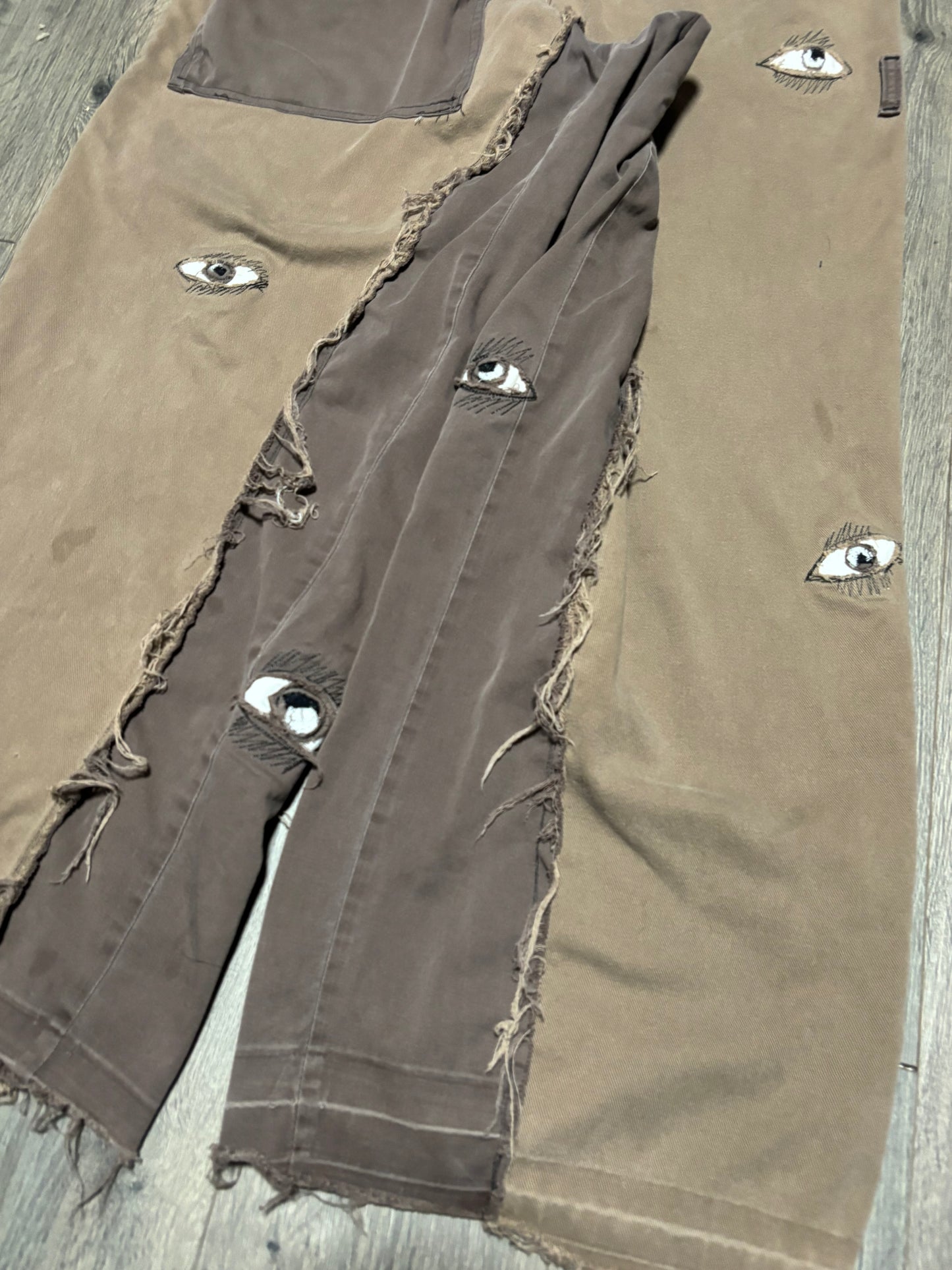 1 of 1 Two Toned Brown Eye jeans